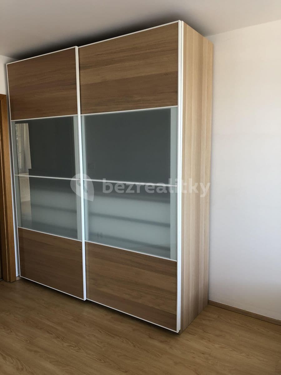 2 bedroom with open-plan kitchen flat to rent, 78 m², Chalabalova, Prague, Prague 2 bedroom with open-plan kitchen flat to rent, 78 m², Chalabalova, Prague, Prague