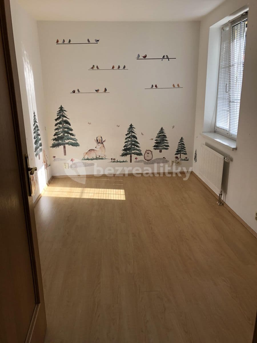 2 bedroom with open-plan kitchen flat to rent, 78 m², Chalabalova, Prague, Prague 2 bedroom with open-plan kitchen flat to rent, 78 m², Chalabalova, Prague, Prague