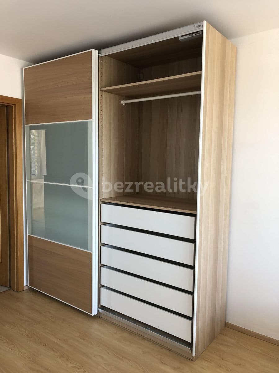 2 bedroom with open-plan kitchen flat to rent, 78 m², Chalabalova, Prague, Prague 2 bedroom with open-plan kitchen flat to rent, 78 m², Chalabalova, Prague, Prague