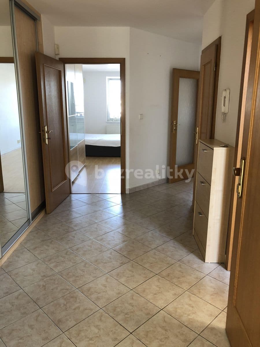 2 bedroom with open-plan kitchen flat to rent, 78 m², Chalabalova, Prague, Prague 2 bedroom with open-plan kitchen flat to rent, 78 m², Chalabalova, Prague, Prague