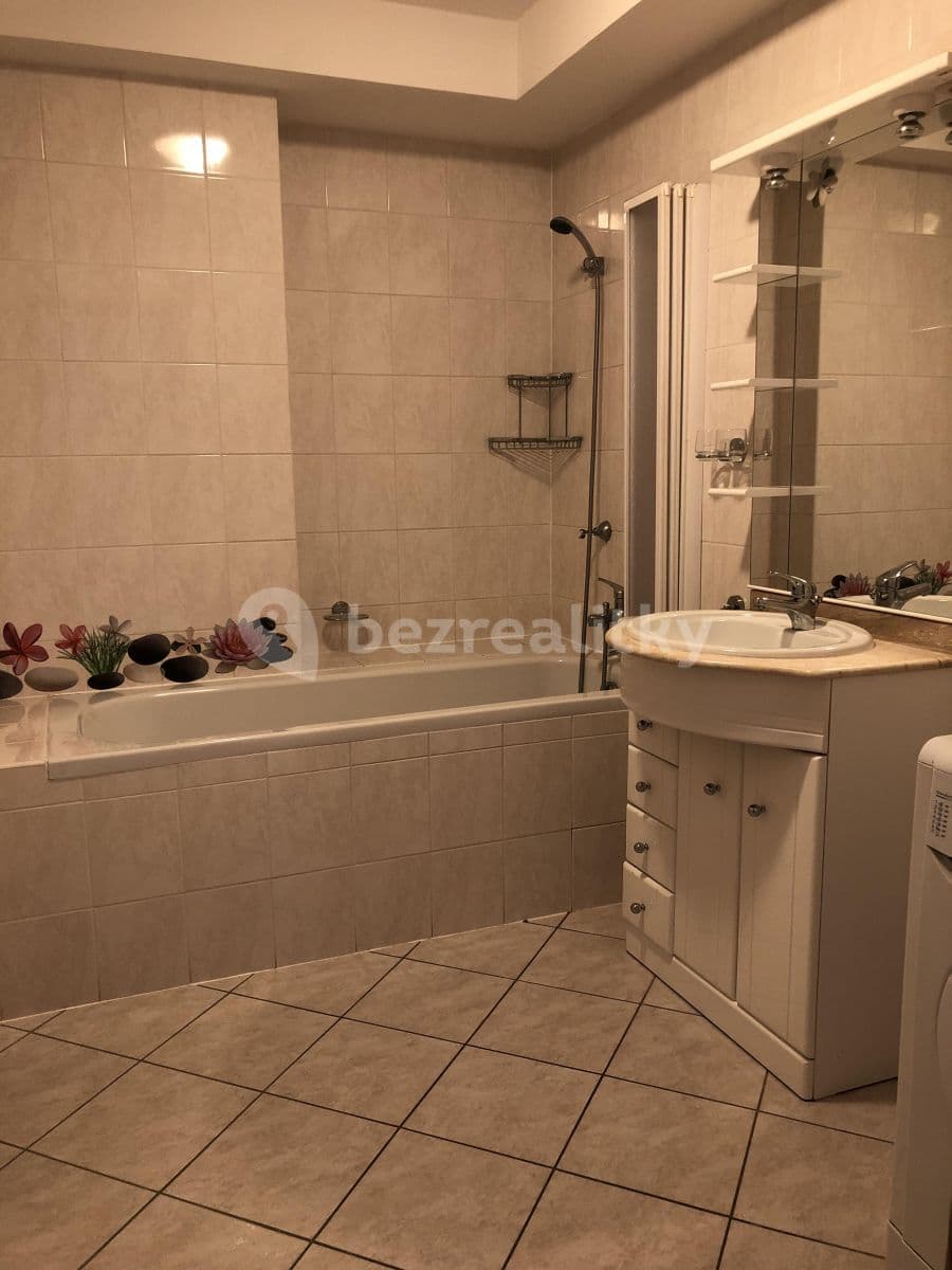 2 bedroom with open-plan kitchen flat to rent, 78 m², Chalabalova, Prague, Prague 2 bedroom with open-plan kitchen flat to rent, 78 m², Chalabalova, Prague, Prague