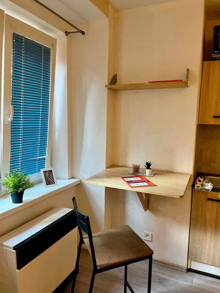 Studio flat to rent, 25 m², Na Dolinách, Prague, Prague Studio flat to rent, 25 m², Na Dolinách, Prague, Prague