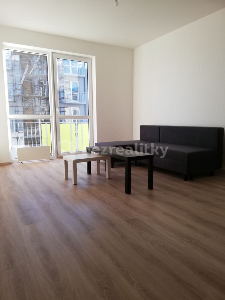 1 bedroom with open-plan kitchen flat to rent, 55 m², Příhodova, Chýně, Středočeský Region 1 bedroom with open-plan kitchen flat to rent, 55 m², Příhodova, Chýně, Středočeský Region