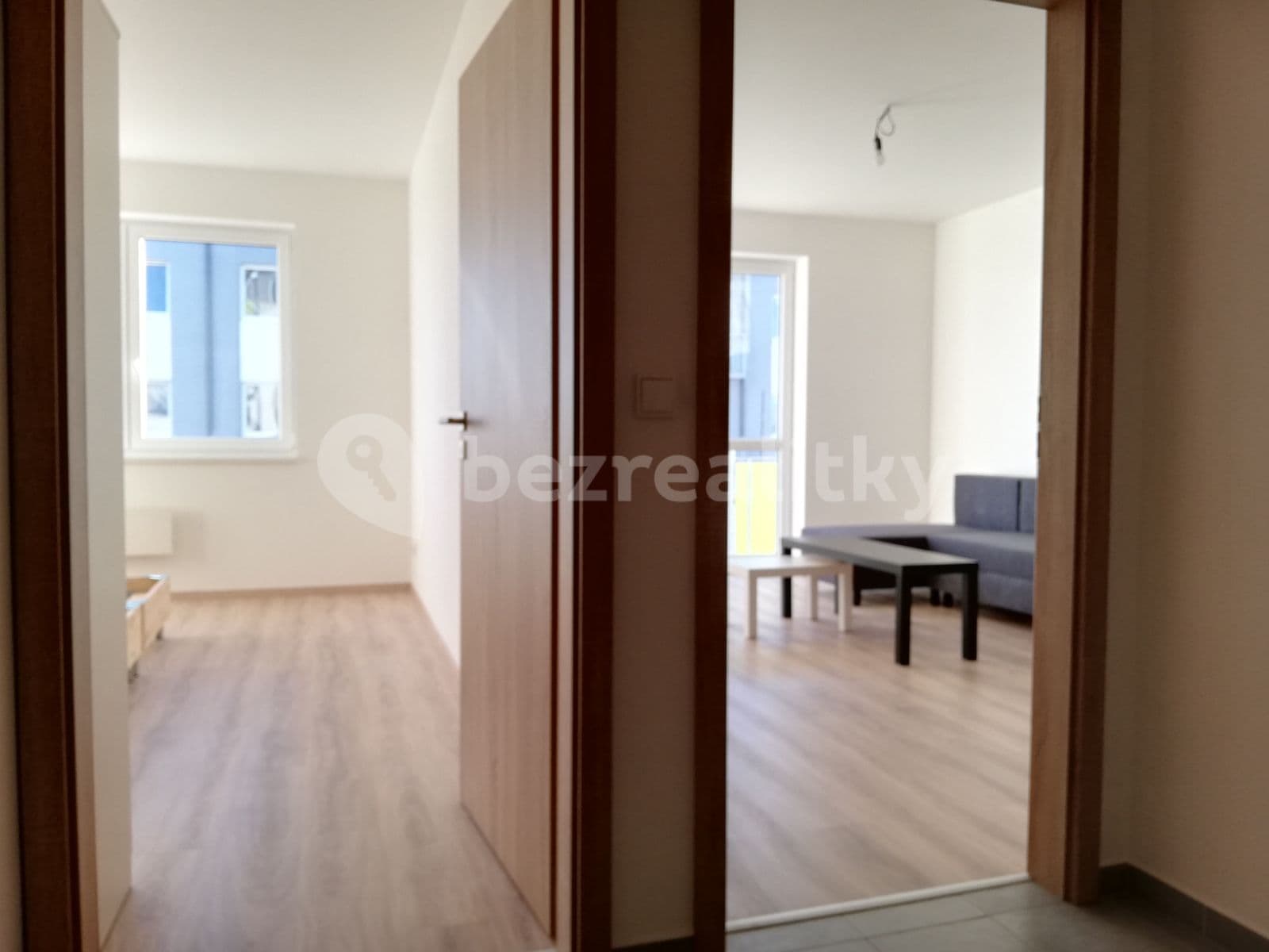 1 bedroom with open-plan kitchen flat to rent, 55 m², Příhodova, Chýně, Středočeský Region 1 bedroom with open-plan kitchen flat to rent, 55 m², Příhodova, Chýně, Středočeský Region