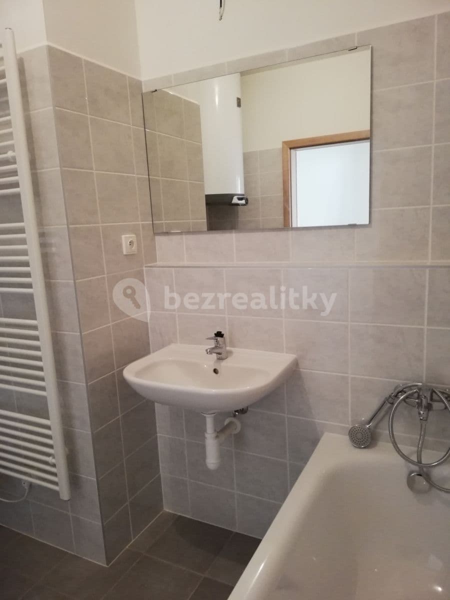 1 bedroom with open-plan kitchen flat to rent, 55 m², Příhodova, Chýně, Středočeský Region 1 bedroom with open-plan kitchen flat to rent, 55 m², Příhodova, Chýně, Středočeský Region