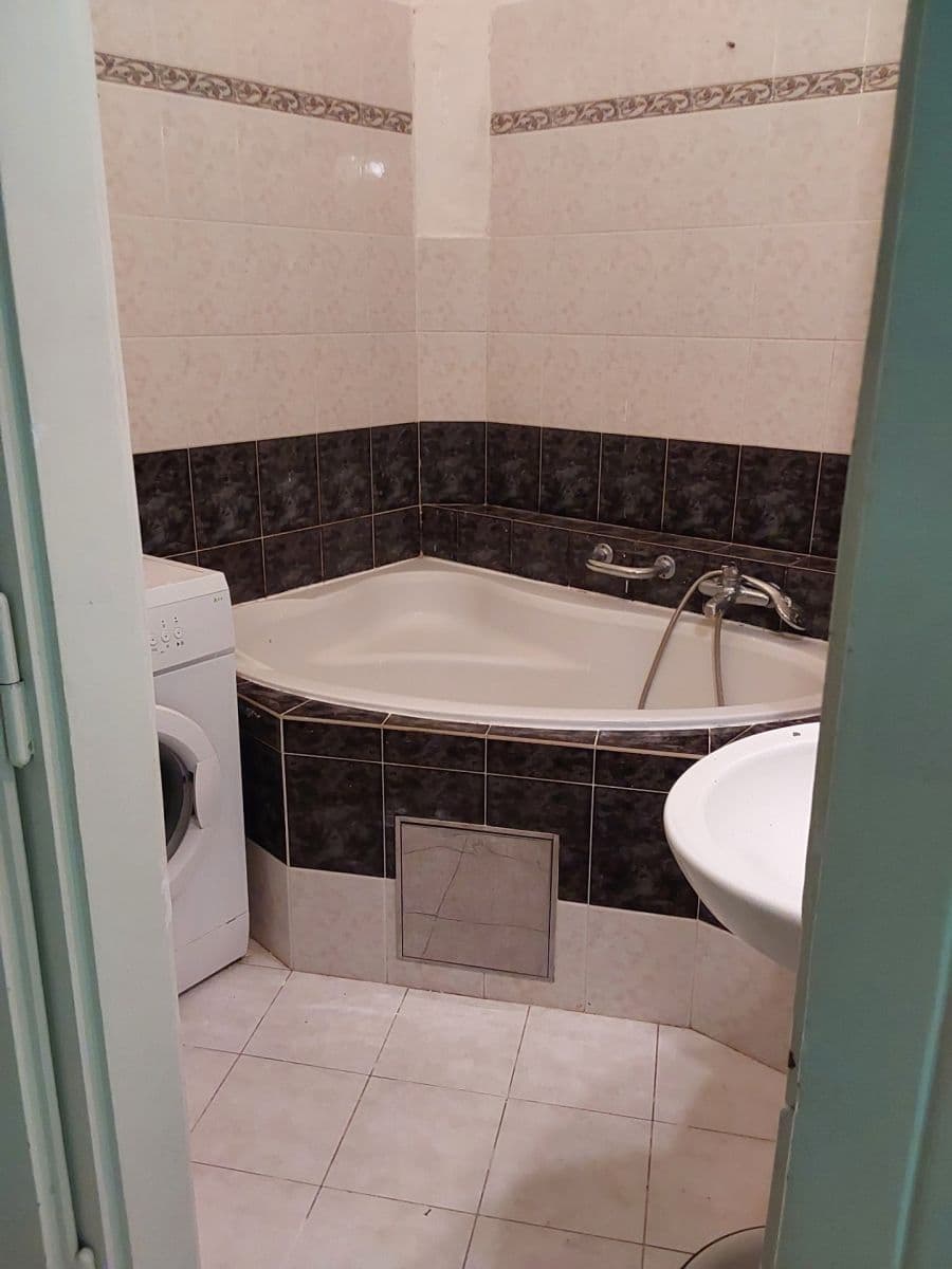 1 bedroom flat to rent, 44 m², Madridská, Prague, Prague 1 bedroom flat to rent, 44 m², Madridská, Prague, Prague