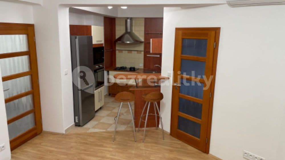 1 bedroom with open-plan kitchen flat to rent, 48 m², Amurská, Prague, Prague 1 bedroom with open-plan kitchen flat to rent, 48 m², Amurská, Prague, Prague
