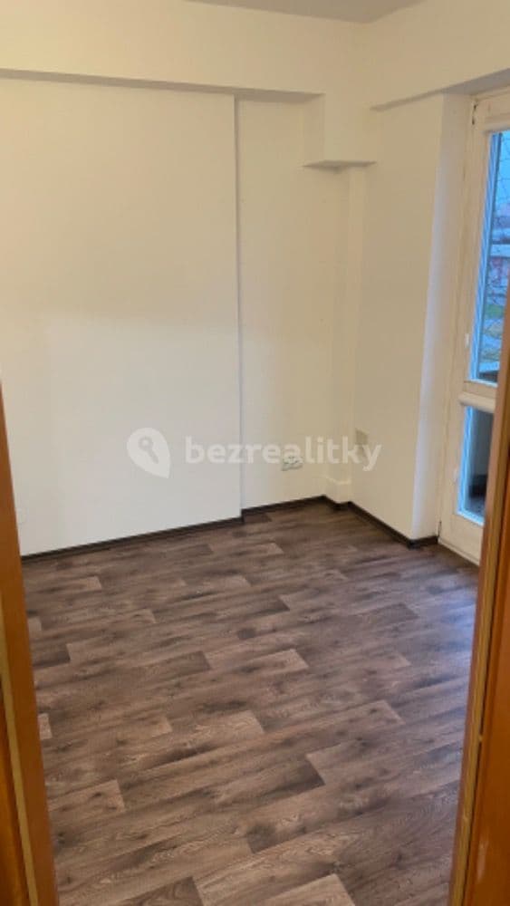 1 bedroom with open-plan kitchen flat to rent, 48 m², Amurská, Prague, Prague 1 bedroom with open-plan kitchen flat to rent, 48 m², Amurská, Prague, Prague