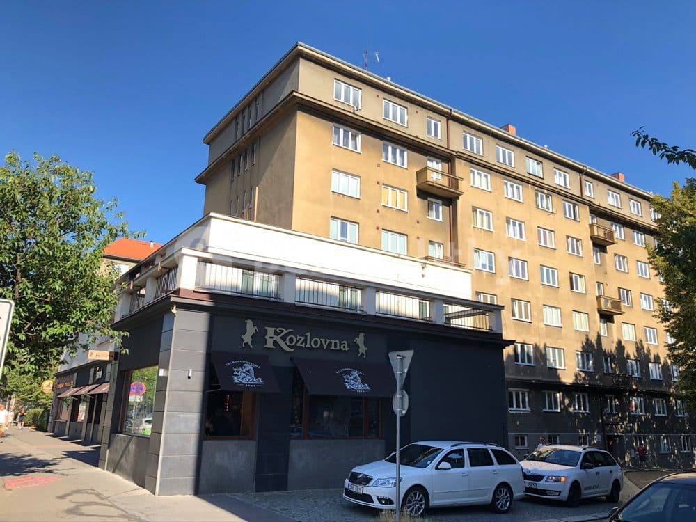 1 bedroom with open-plan kitchen flat to rent, 48 m², Amurská, Prague, Prague 1 bedroom with open-plan kitchen flat to rent, 48 m², Amurská, Prague, Prague