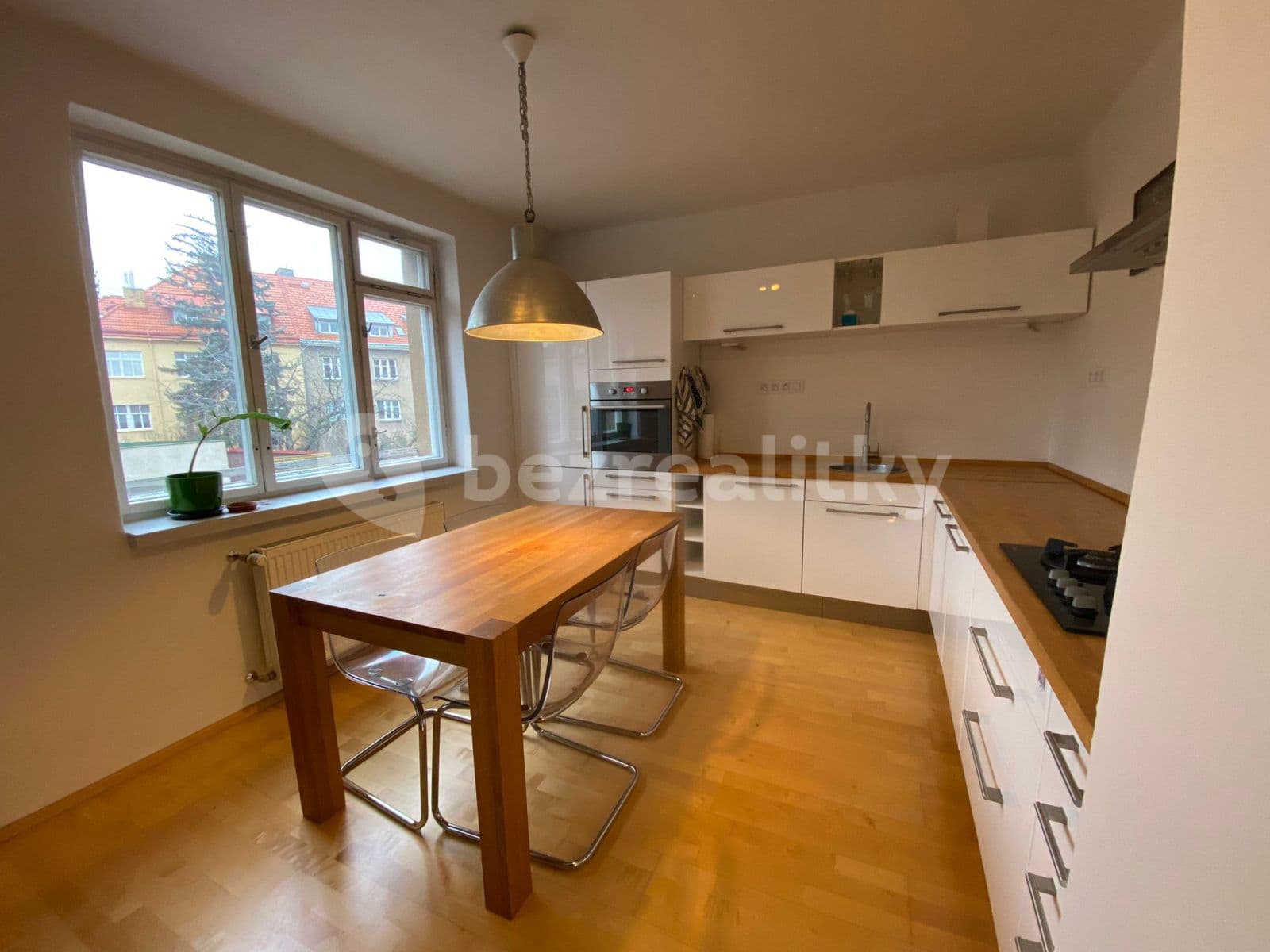 1 bedroom with open-plan kitchen flat to rent, 63 m², U Druhé baterie, Prague, Prague 1 bedroom with open-plan kitchen flat to rent, 63 m², U Druhé baterie, Prague, Prague