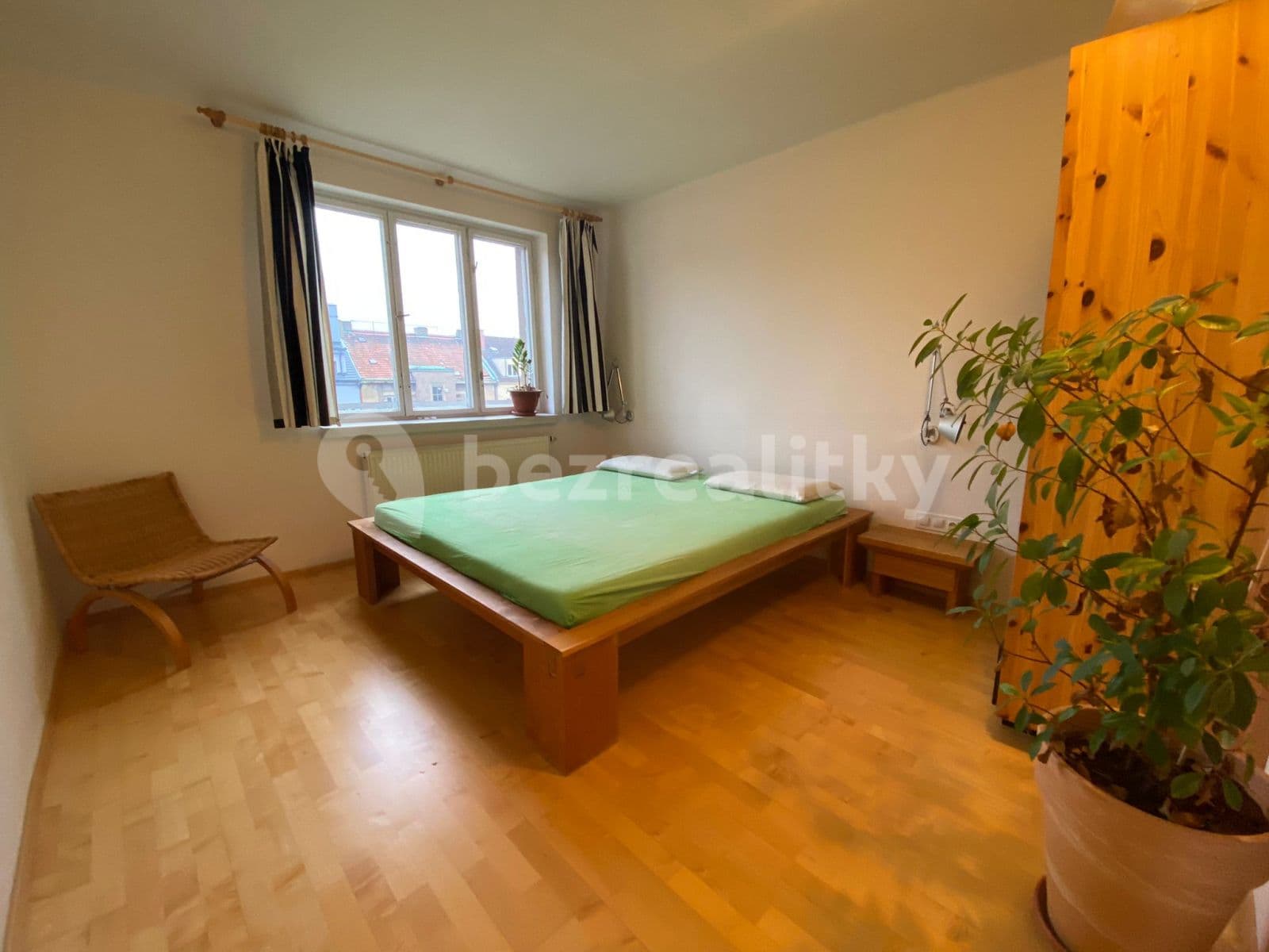 1 bedroom with open-plan kitchen flat to rent, 63 m², U Druhé baterie, Prague, Prague 1 bedroom with open-plan kitchen flat to rent, 63 m², U Druhé baterie, Prague, Prague
