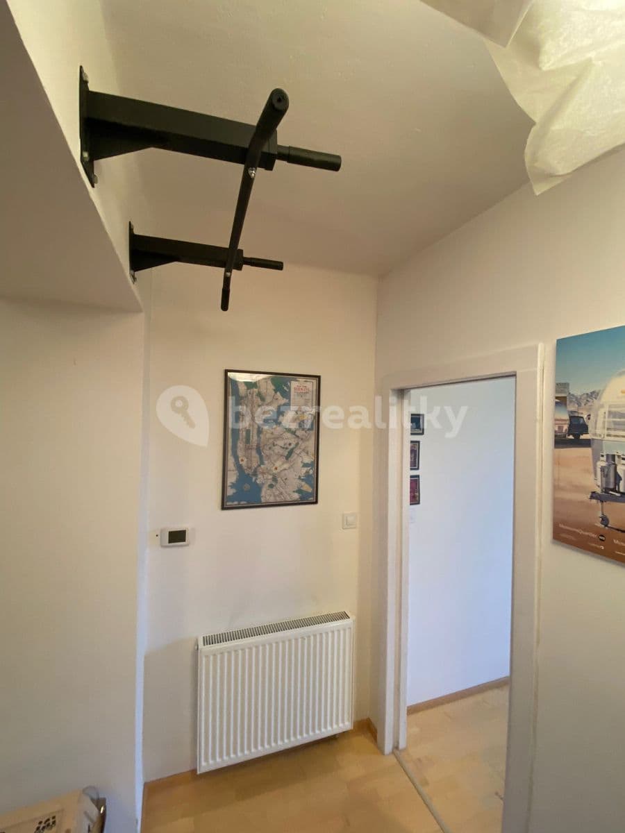 1 bedroom with open-plan kitchen flat to rent, 63 m², U Druhé baterie, Prague, Prague 1 bedroom with open-plan kitchen flat to rent, 63 m², U Druhé baterie, Prague, Prague