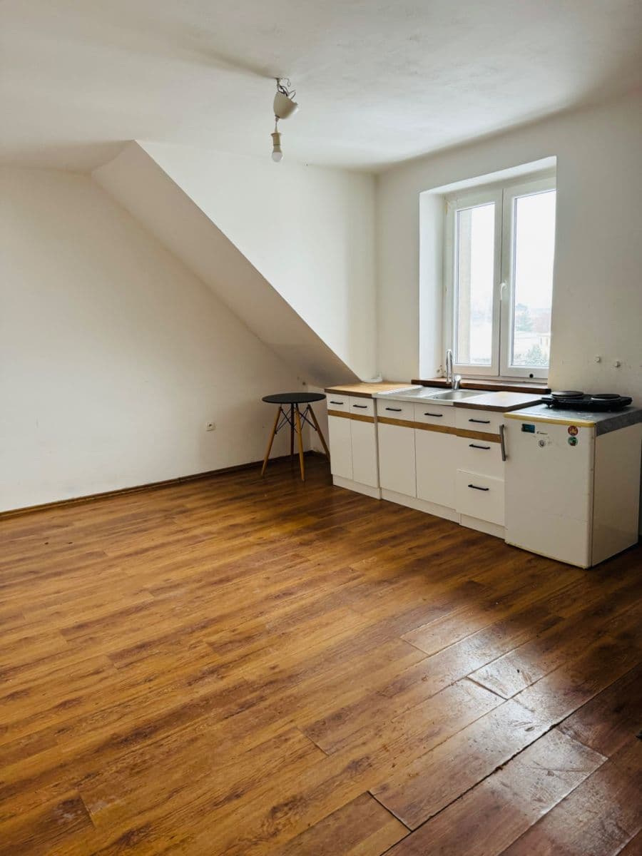 Small studio flat to rent, 25 m², 28. října, Ostrava, Moravskoslezský Region Small studio flat to rent, 25 m², 28. října, Ostrava, Moravskoslezský Region
