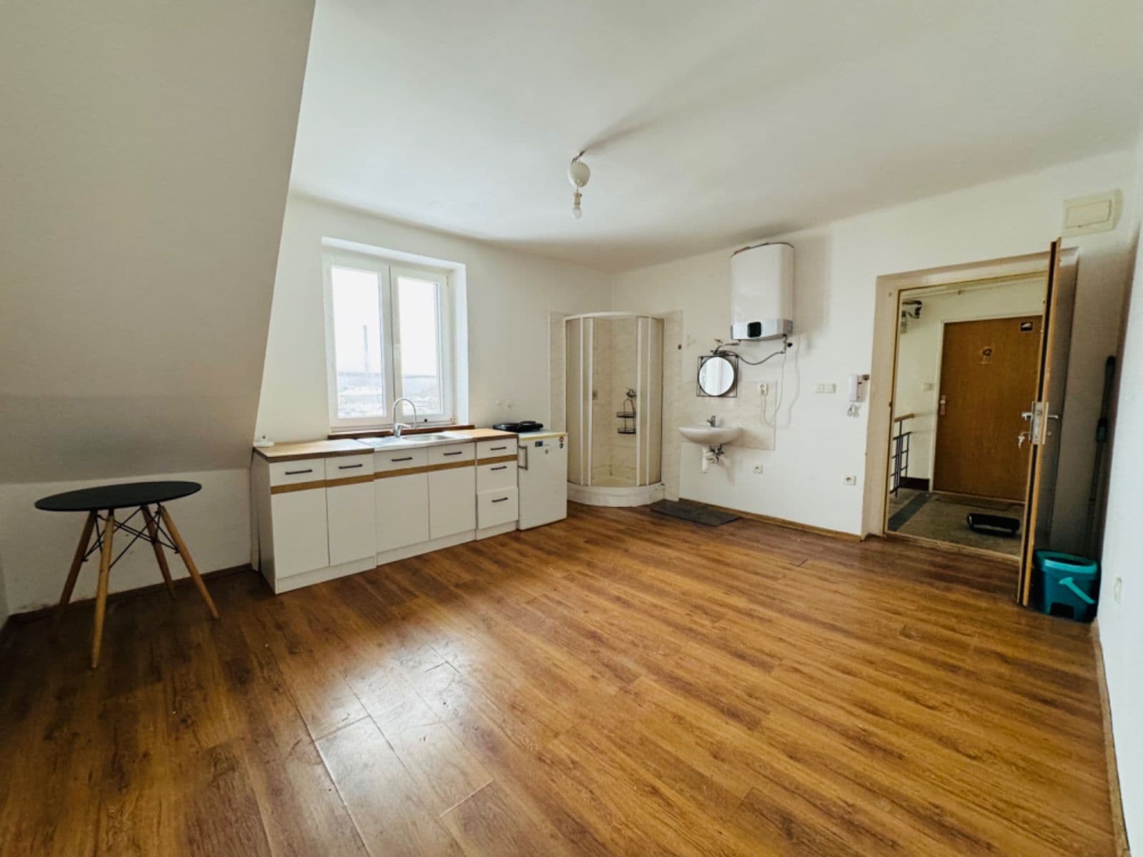 Small studio flat to rent, 25 m², 28. října, Ostrava, Moravskoslezský Region Small studio flat to rent, 25 m², 28. října, Ostrava, Moravskoslezský Region