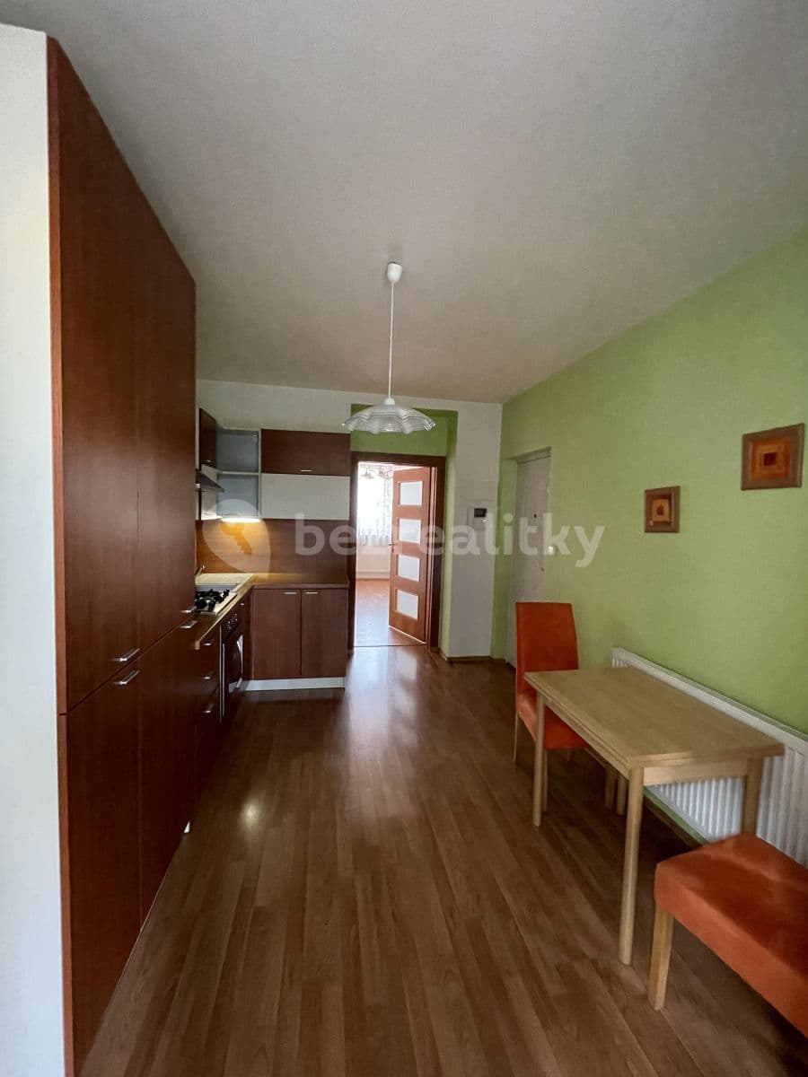 1 bedroom with open-plan kitchen flat to rent, 37 m², Rotalova, Brno, Jihomoravský Region 1 bedroom with open-plan kitchen flat to rent, 37 m², Rotalova, Brno, Jihomoravský Region