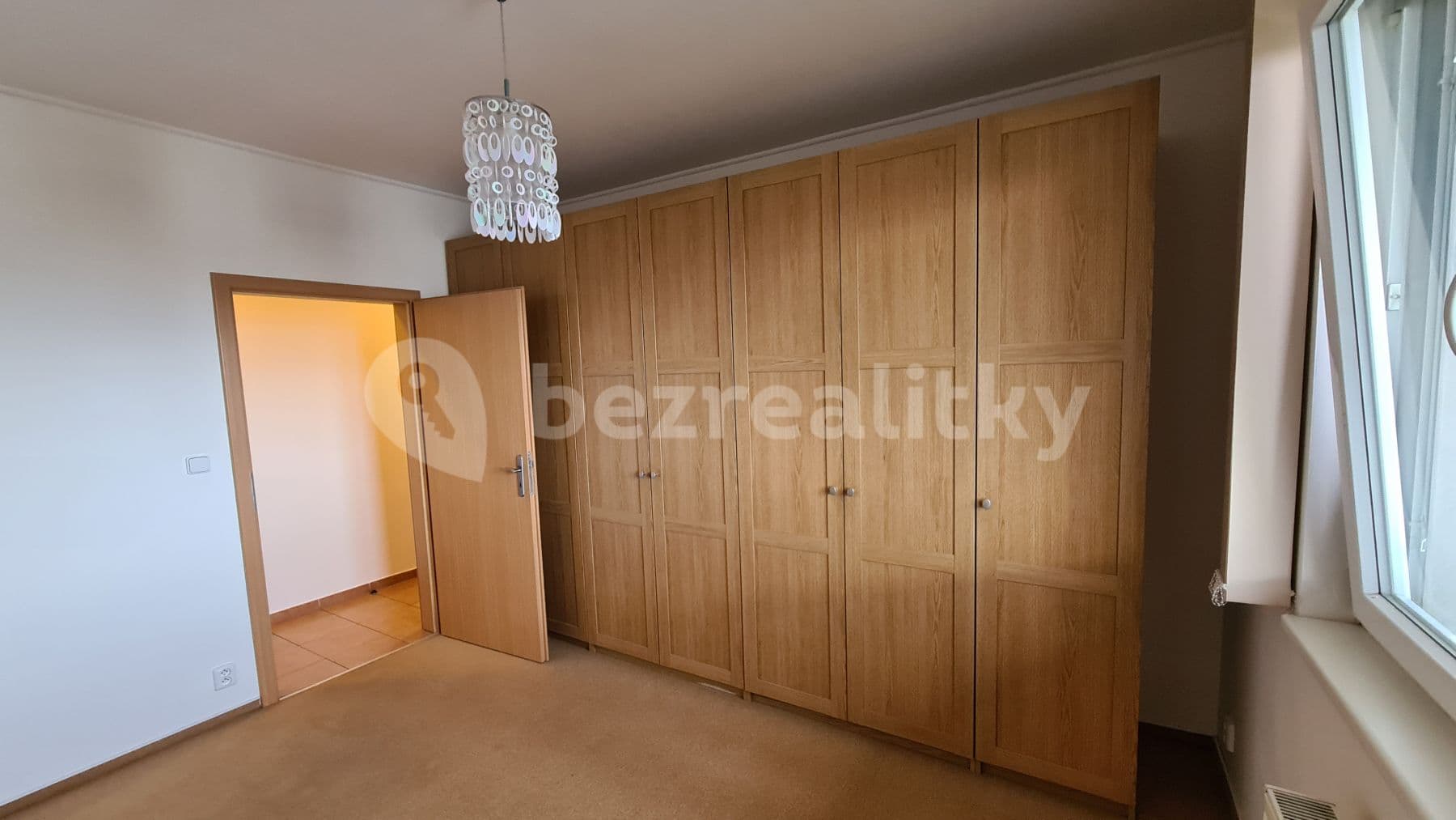 2 bedroom with open-plan kitchen flat to rent, 92 m², Marie Podvalové, Prague, Prague 2 bedroom with open-plan kitchen flat to rent, 92 m², Marie Podvalové, Prague, Prague