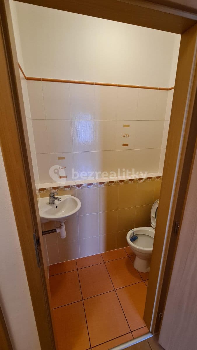 2 bedroom with open-plan kitchen flat to rent, 92 m², Marie Podvalové, Prague, Prague 2 bedroom with open-plan kitchen flat to rent, 92 m², Marie Podvalové, Prague, Prague