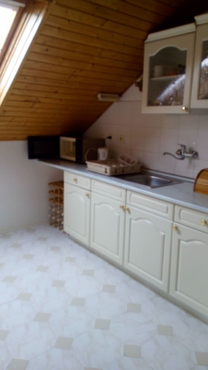 2 bedroom with open-plan kitchen flat to rent, 75 m², Rakovnická, Prague, Prague 2 bedroom with open-plan kitchen flat to rent, 75 m², Rakovnická, Prague, Prague