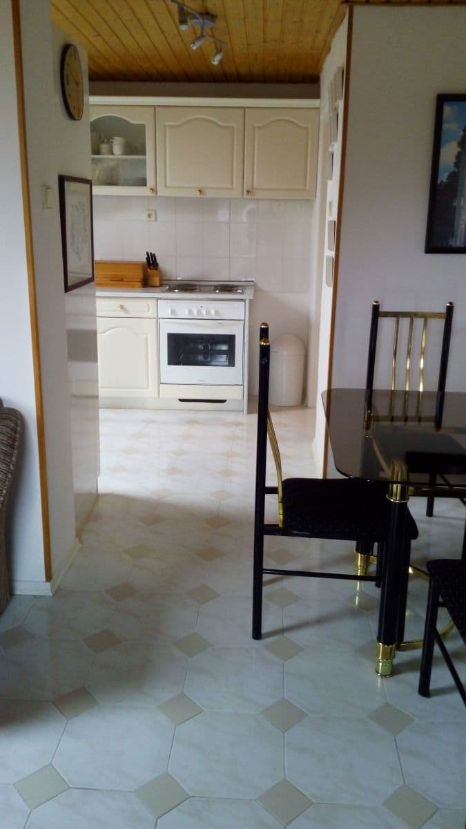 2 bedroom with open-plan kitchen flat to rent, 75 m², Rakovnická, Prague, Prague 2 bedroom with open-plan kitchen flat to rent, 75 m², Rakovnická, Prague, Prague