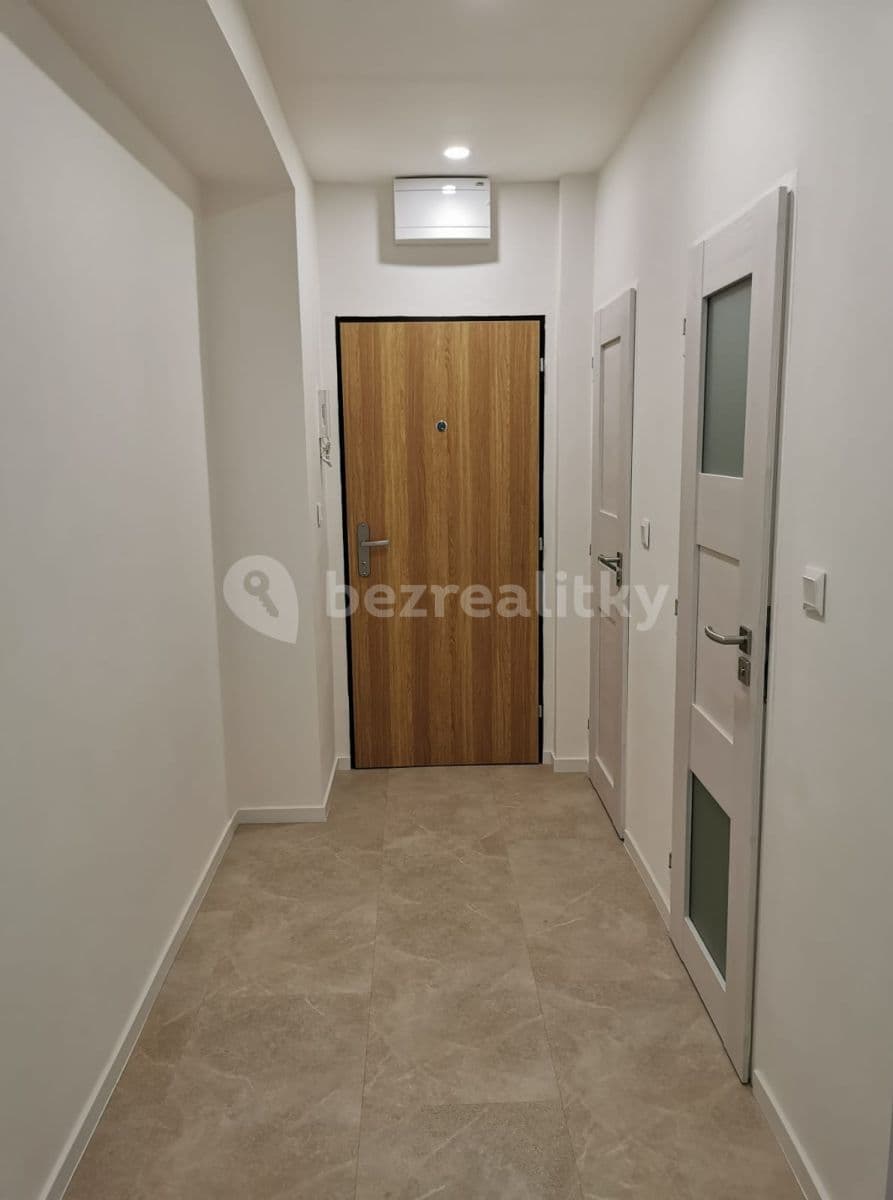 3 bedroom flat to rent, 64 m², Brigádníků, Prague, Prague 3 bedroom flat to rent, 64 m², Brigádníků, Prague, Prague