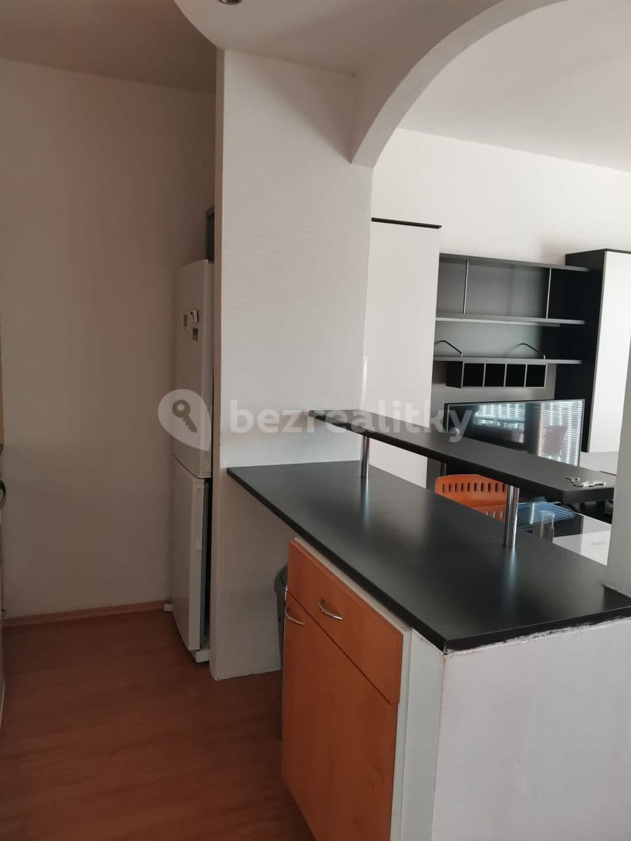 1 bedroom with open-plan kitchen flat to rent, 63 m², Za Mlýnem, Hostivice, Středočeský Region 1 bedroom with open-plan kitchen flat to rent, 63 m², Za Mlýnem, Hostivice, Středočeský Region