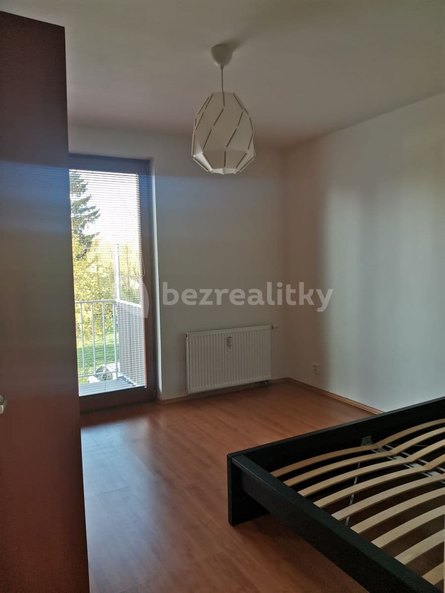 1 bedroom with open-plan kitchen flat to rent, 63 m², Za Mlýnem, Hostivice, Středočeský Region 1 bedroom with open-plan kitchen flat to rent, 63 m², Za Mlýnem, Hostivice, Středočeský Region