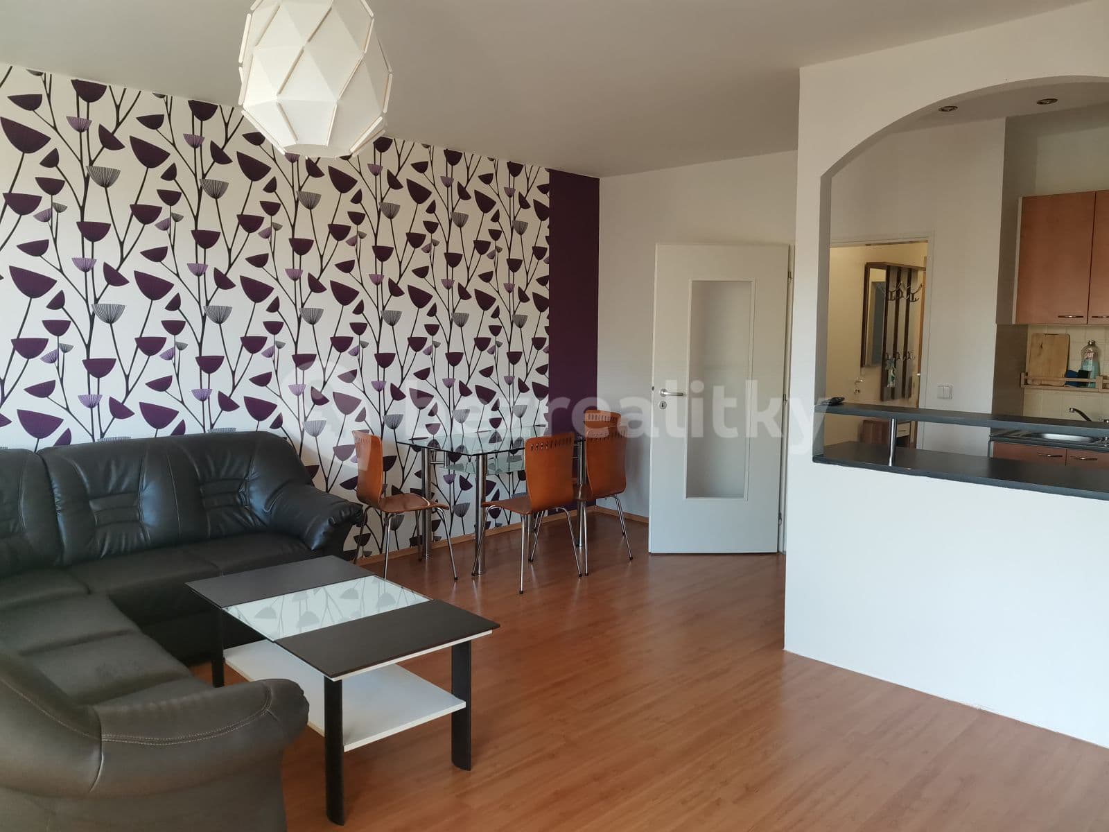1 bedroom with open-plan kitchen flat to rent, 63 m², Za Mlýnem, Hostivice, Středočeský Region 1 bedroom with open-plan kitchen flat to rent, 63 m², Za Mlýnem, Hostivice, Středočeský Region