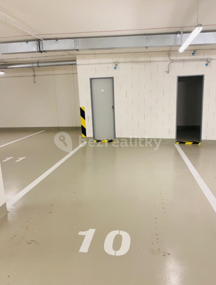 1 bedroom with open-plan kitchen flat to rent, 52 m², Pražský okruh, Prague, Prague 1 bedroom with open-plan kitchen flat to rent, 52 m², Pražský okruh, Prague, Prague