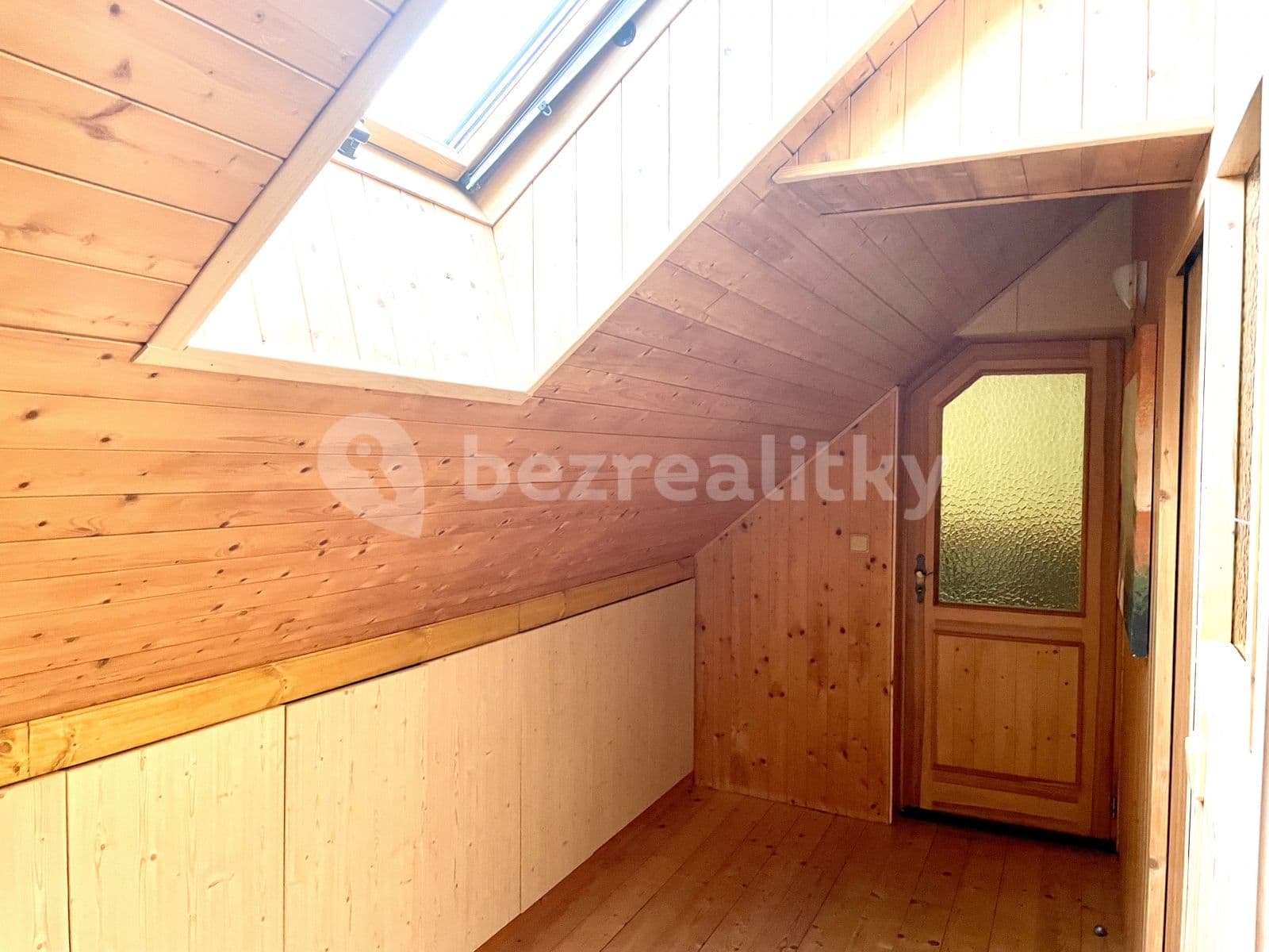 1 bedroom with open-plan kitchen flat to rent, 49 m², Hlavní, Sulice, Středočeský Region 1 bedroom with open-plan kitchen flat to rent, 49 m², Hlavní, Sulice, Středočeský Region