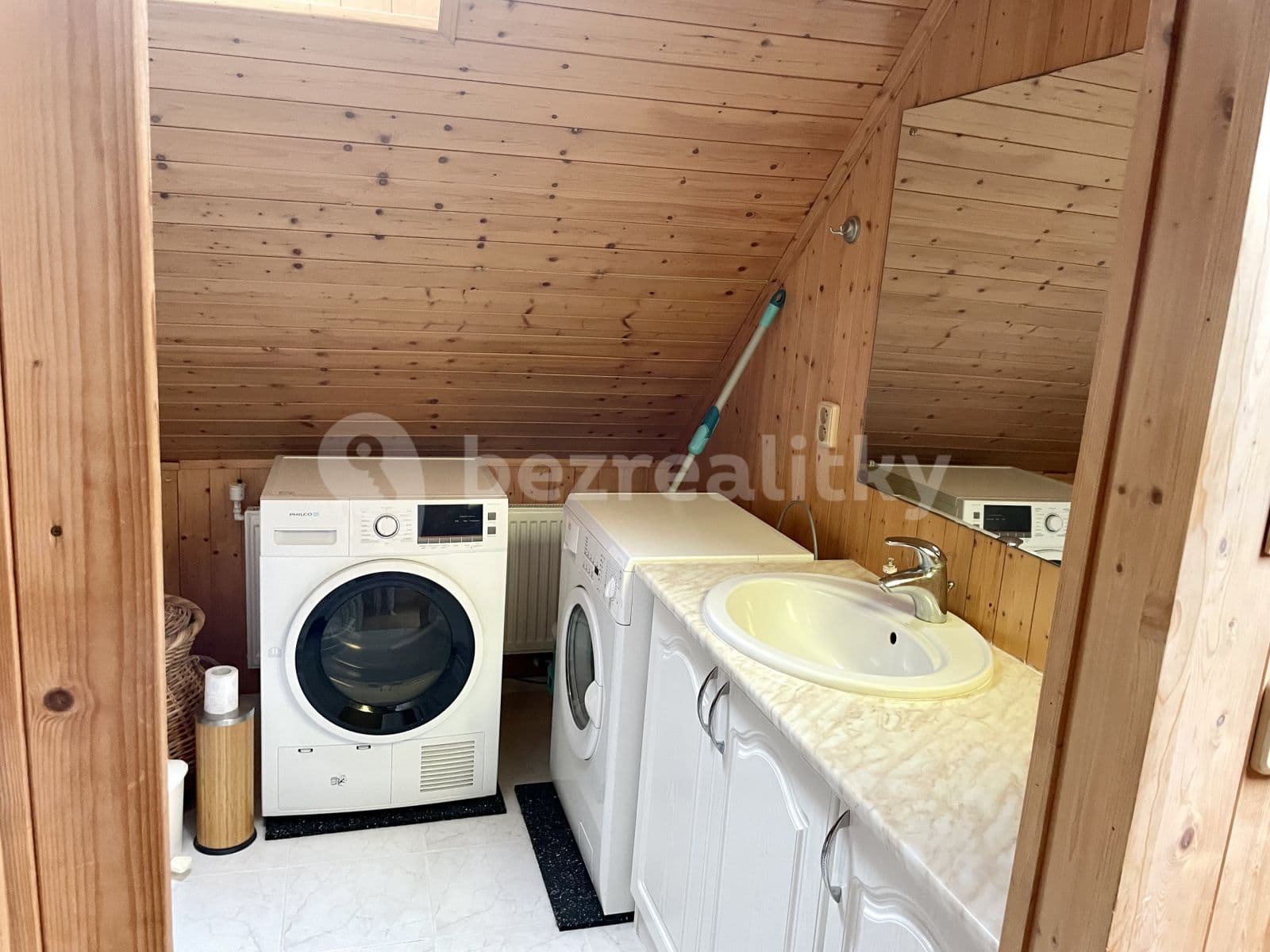 1 bedroom with open-plan kitchen flat to rent, 49 m², Hlavní, Sulice, Středočeský Region 1 bedroom with open-plan kitchen flat to rent, 49 m², Hlavní, Sulice, Středočeský Region