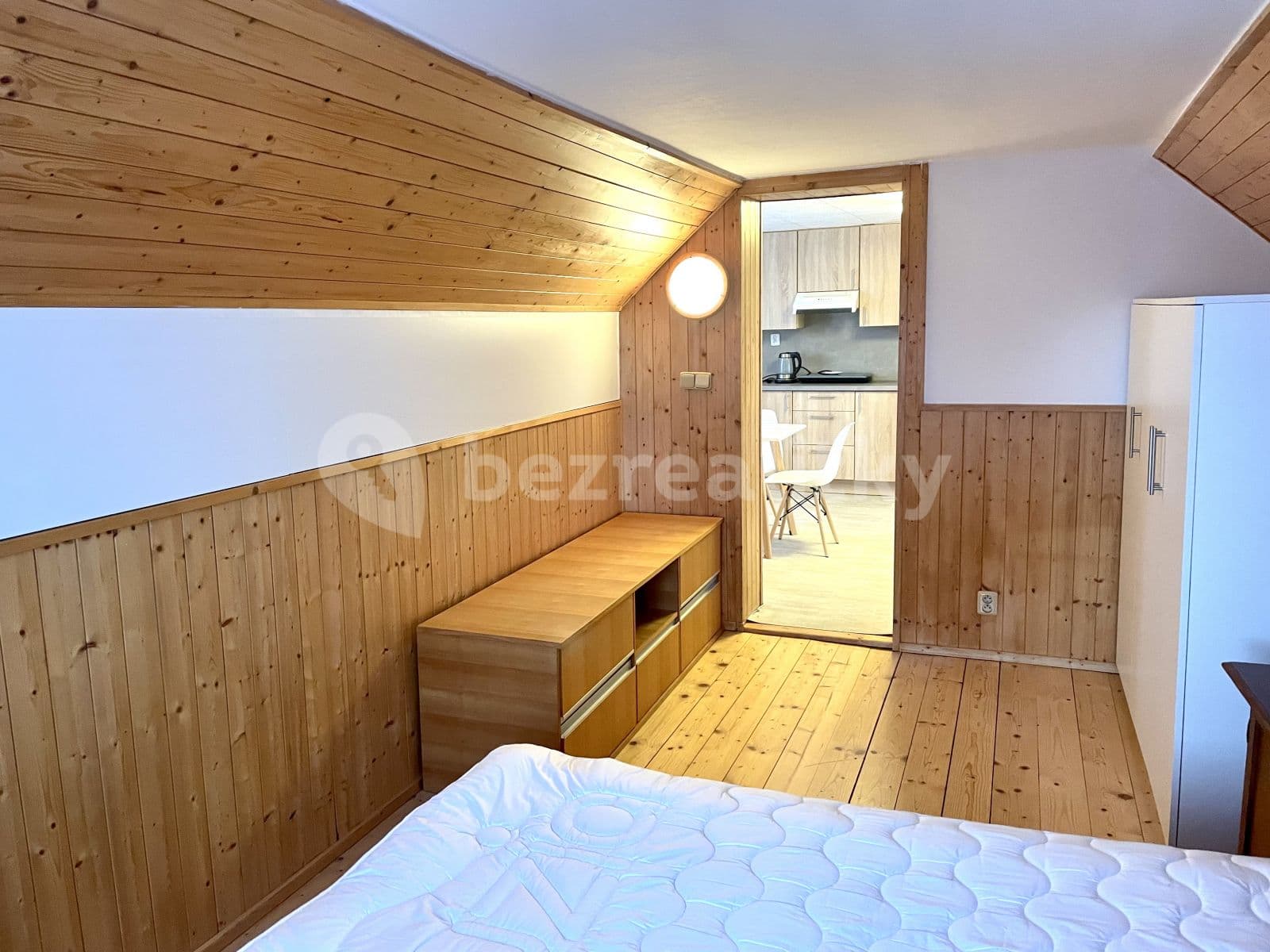 1 bedroom with open-plan kitchen flat to rent, 49 m², Hlavní, Sulice, Středočeský Region 1 bedroom with open-plan kitchen flat to rent, 49 m², Hlavní, Sulice, Středočeský Region