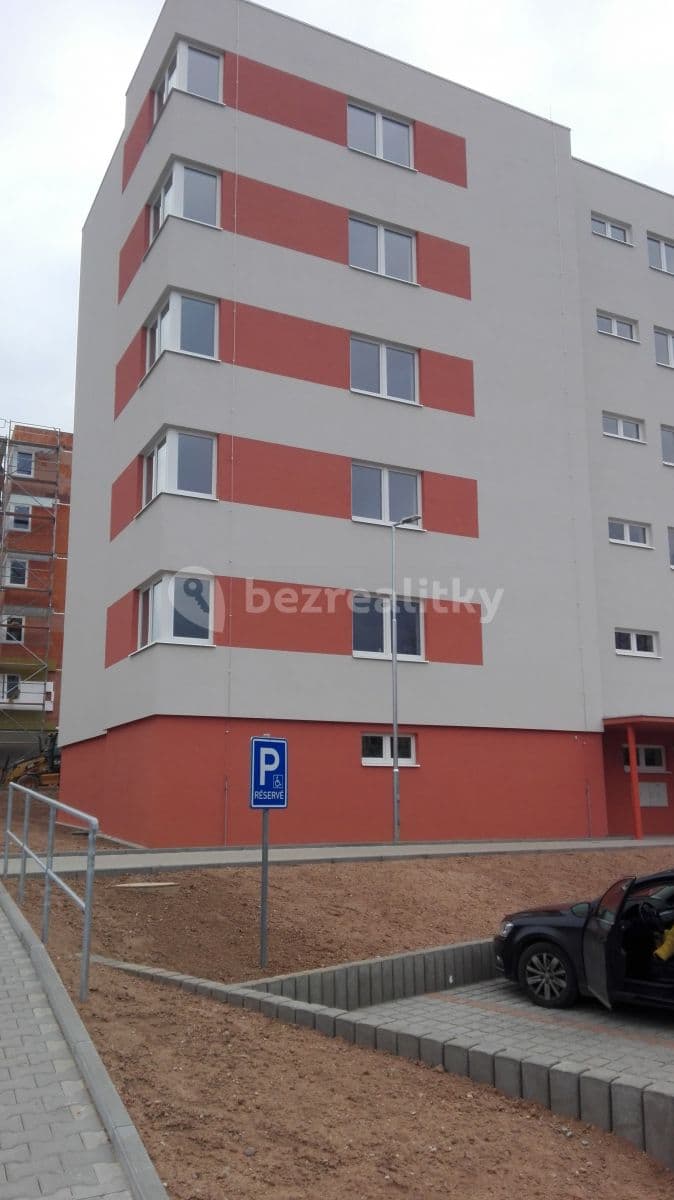Studio flat to rent, 33 m², Maru Špačkové, Rakovník, Středočeský Region Studio flat to rent, 33 m², Maru Špačkové, Rakovník, Středočeský Region