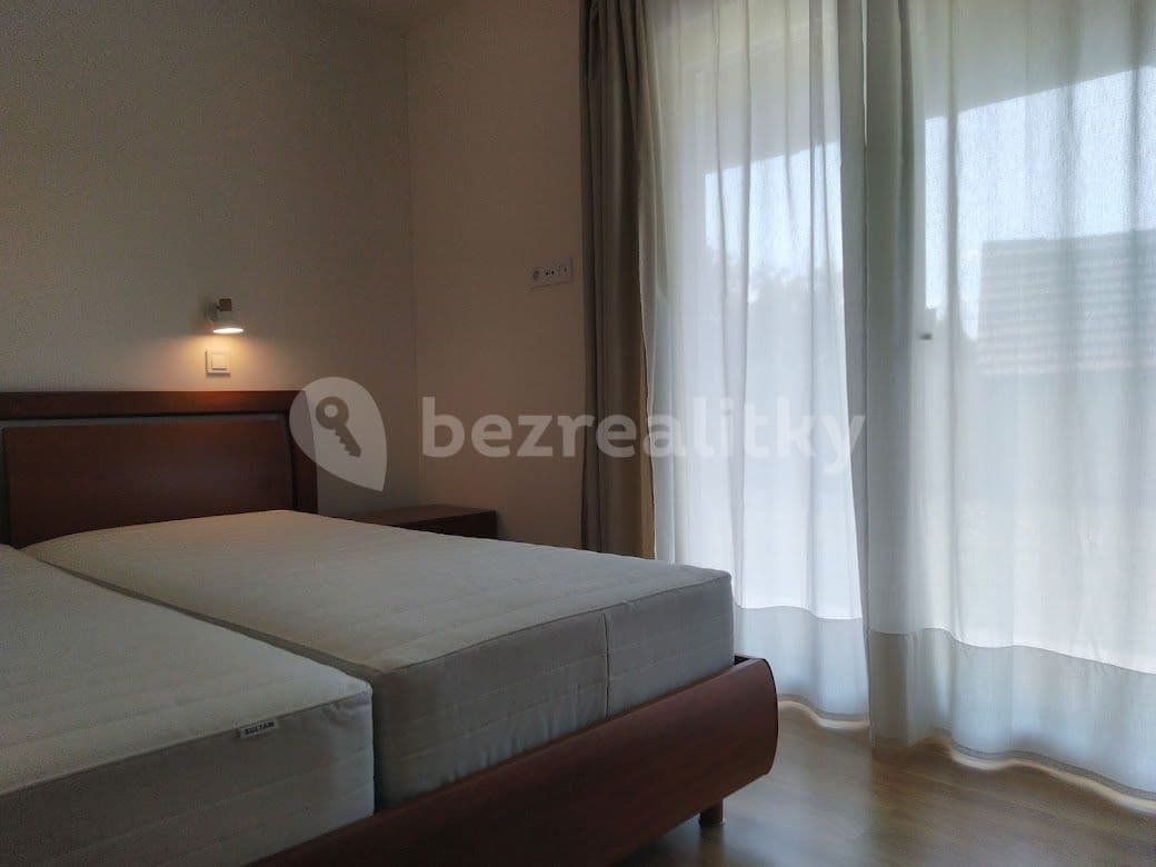 2 bedroom with open-plan kitchen flat to rent, 71 m², Družstevní, Přítluky, Jihomoravský Region 2 bedroom with open-plan kitchen flat to rent, 71 m², Družstevní, Přítluky, Jihomoravský Region