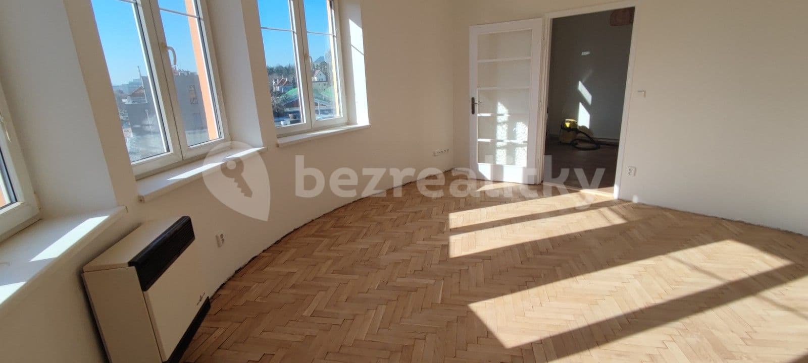 1 bedroom with open-plan kitchen flat to rent, 51 m², Kralická, Prague, Prague 1 bedroom with open-plan kitchen flat to rent, 51 m², Kralická, Prague, Prague