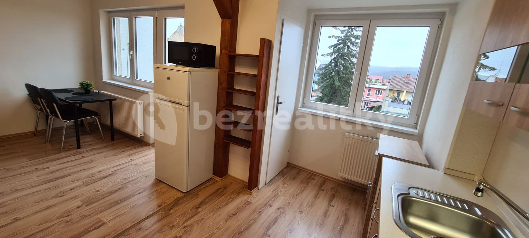 1 bedroom with open-plan kitchen flat to rent, 50 m², Sibiřská, Brno, Jihomoravský Region 1 bedroom with open-plan kitchen flat to rent, 50 m², Sibiřská, Brno, Jihomoravský Region