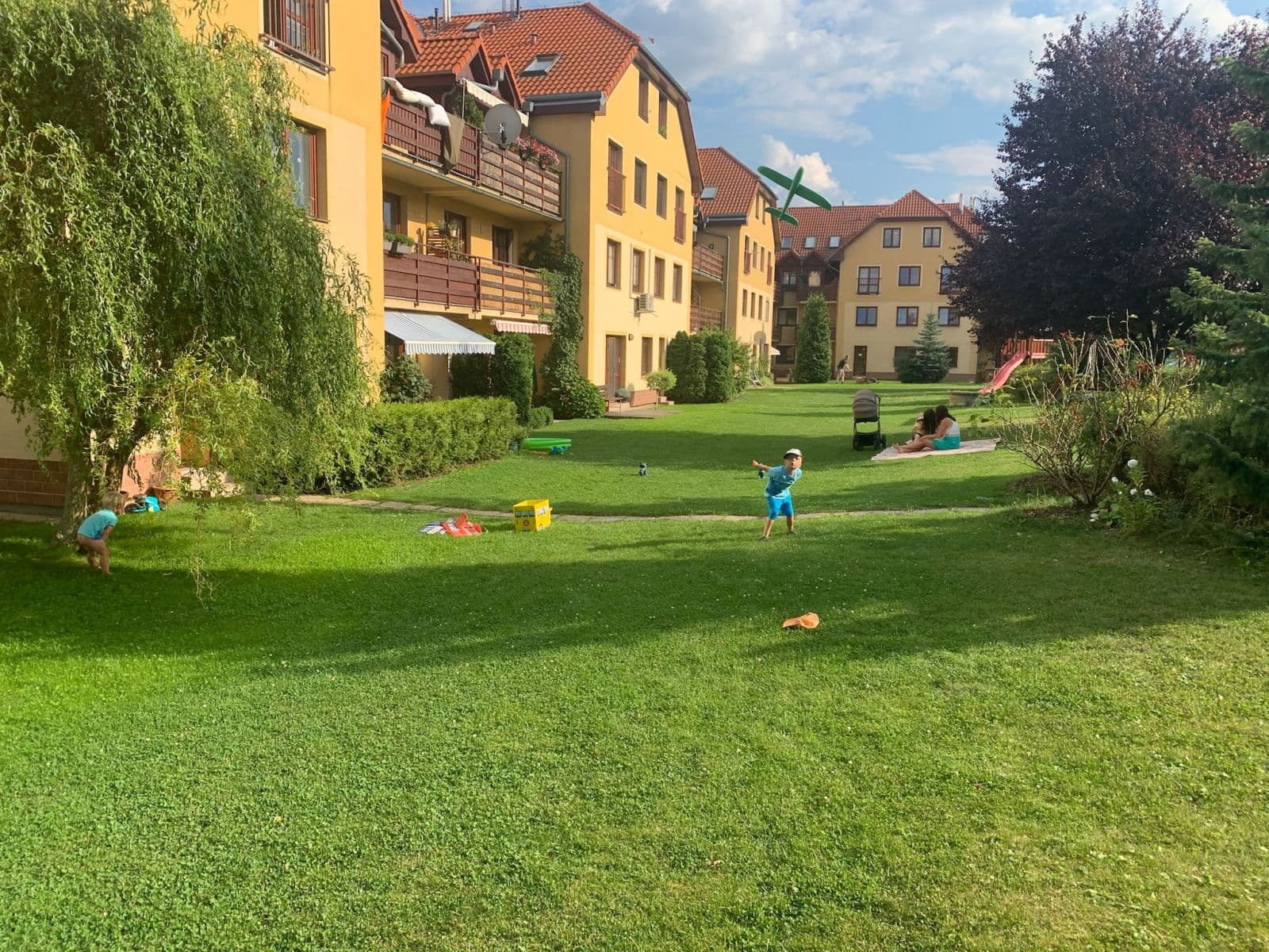 1 bedroom with open-plan kitchen flat to rent, 80 m², Mezi Domy, Jesenice, Středočeský Region 1 bedroom with open-plan kitchen flat to rent, 80 m², Mezi Domy, Jesenice, Středočeský Region