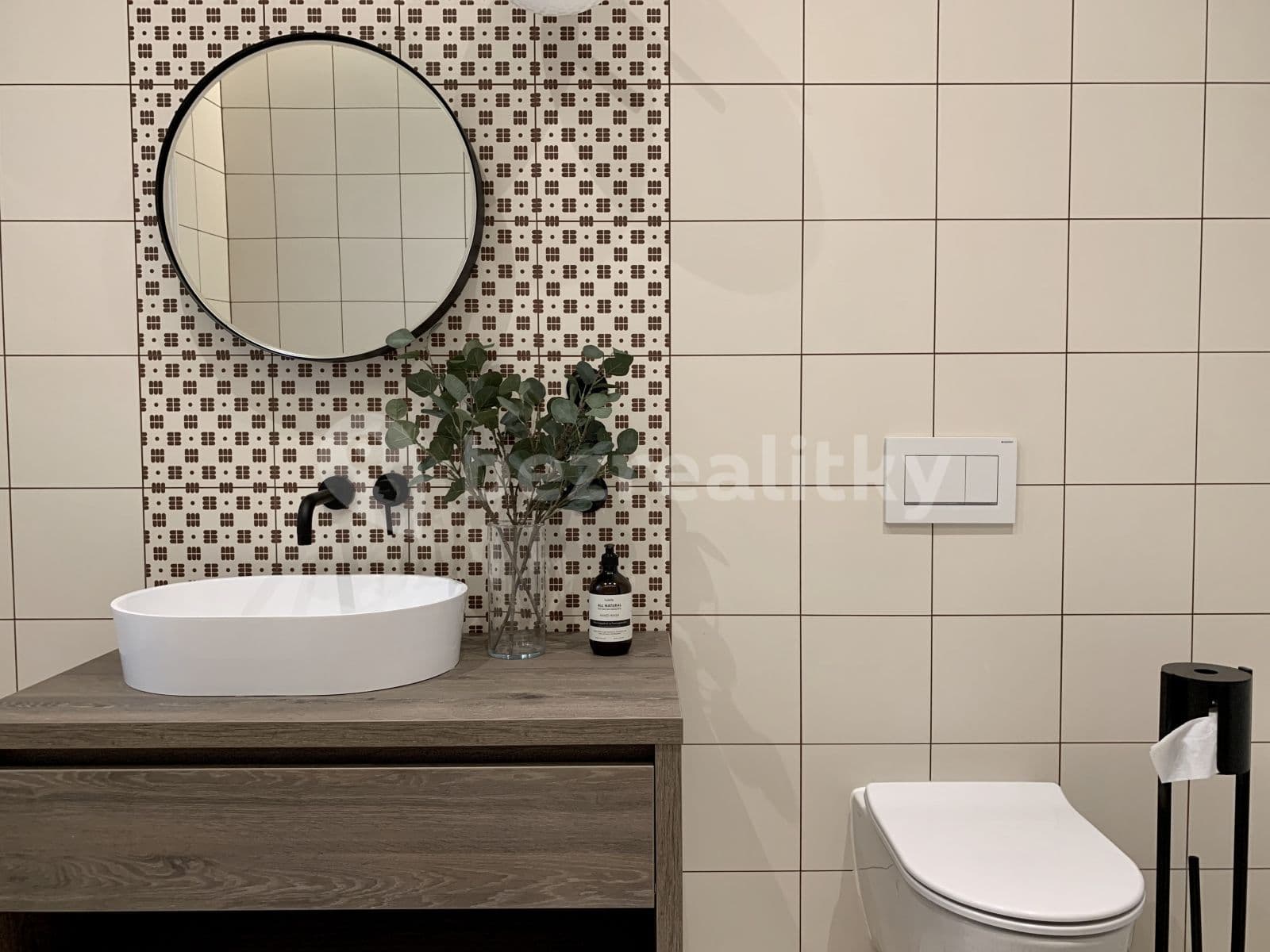1 bedroom with open-plan kitchen flat to rent, 66 m², Štefánikova, Prague, Prague 1 bedroom with open-plan kitchen flat to rent, 66 m², Štefánikova, Prague, Prague