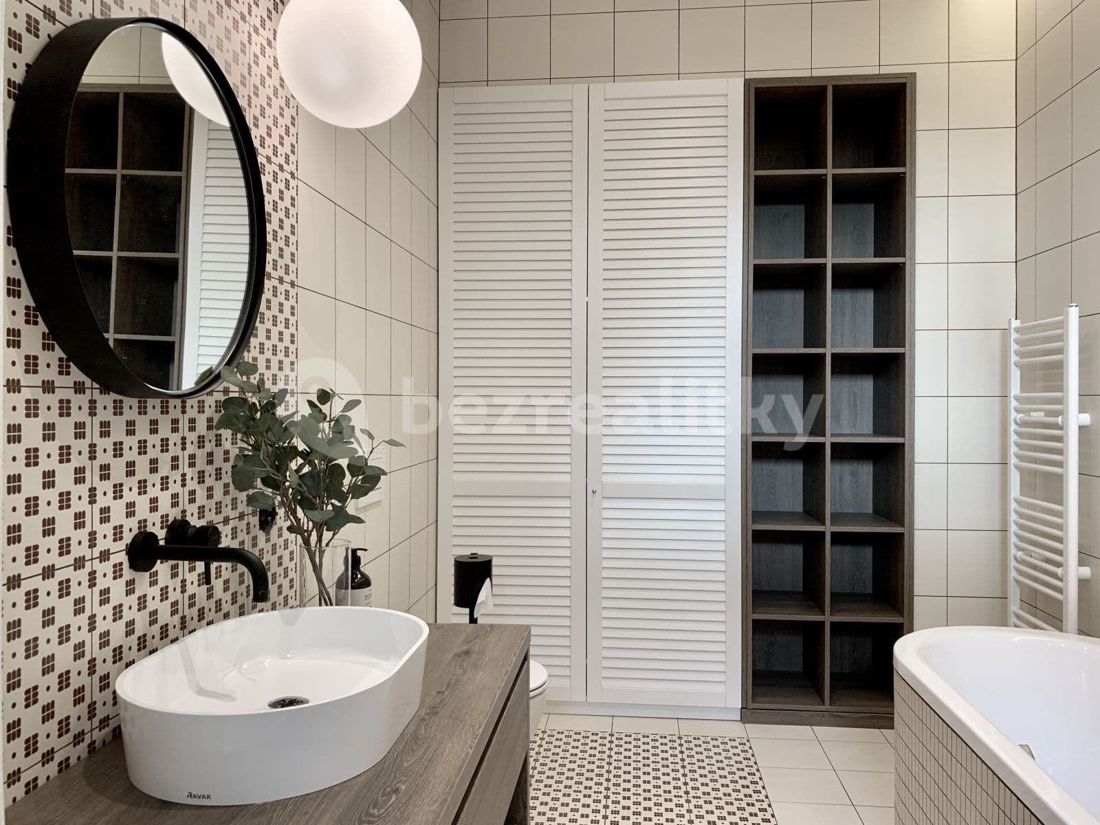 1 bedroom with open-plan kitchen flat to rent, 66 m², Štefánikova, Prague, Prague 1 bedroom with open-plan kitchen flat to rent, 66 m², Štefánikova, Prague, Prague