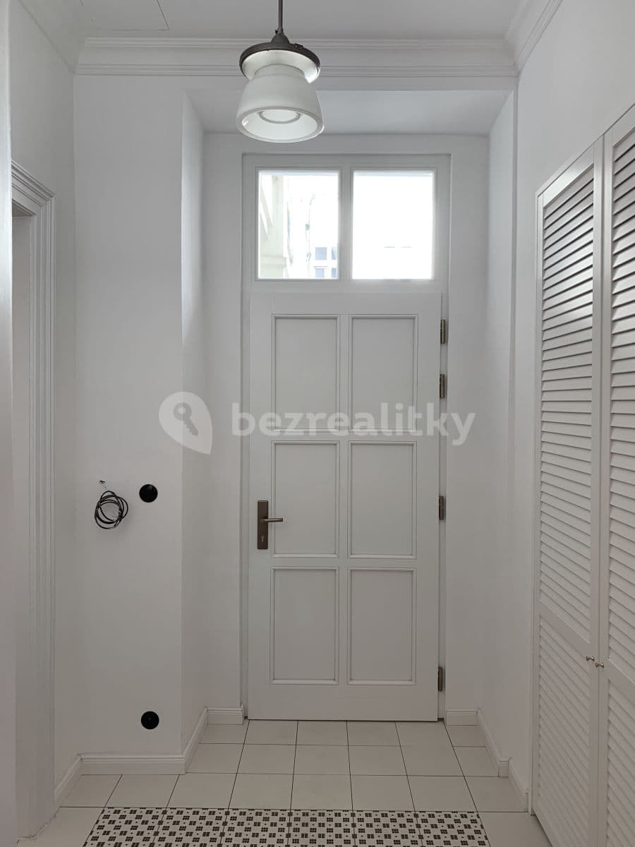 1 bedroom with open-plan kitchen flat to rent, 66 m², Štefánikova, Prague, Prague 1 bedroom with open-plan kitchen flat to rent, 66 m², Štefánikova, Prague, Prague