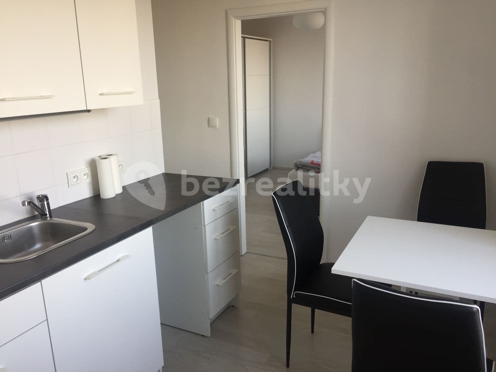 2 bedroom flat to rent, 56 m², Pod Lipami, Prague, Prague 2 bedroom flat to rent, 56 m², Pod Lipami, Prague, Prague