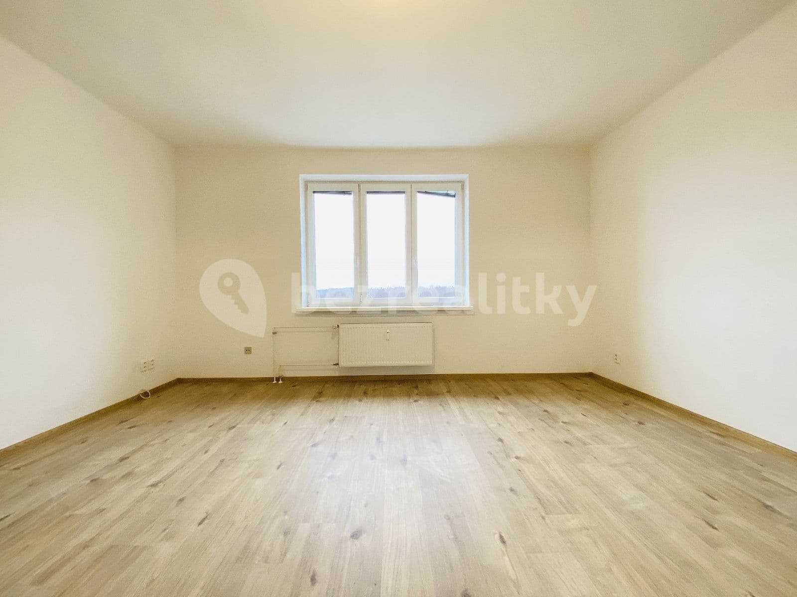 1 bedroom with open-plan kitchen flat to rent, 46 m², Boháčova, Ostrava, Moravskoslezský Region
