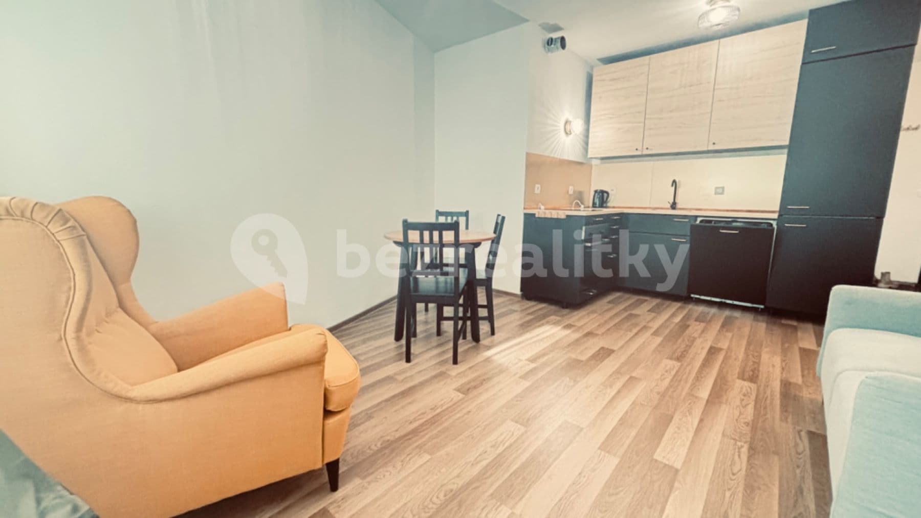 2 bedroom flat to rent, 45 m², Mickiewiczova, Bratislava - mestská časť Staré Mesto, Bratislavský Region 2 bedroom flat to rent, 45 m², Mickiewiczova, Bratislava - mestská časť Staré Mesto, Bratislavský Region