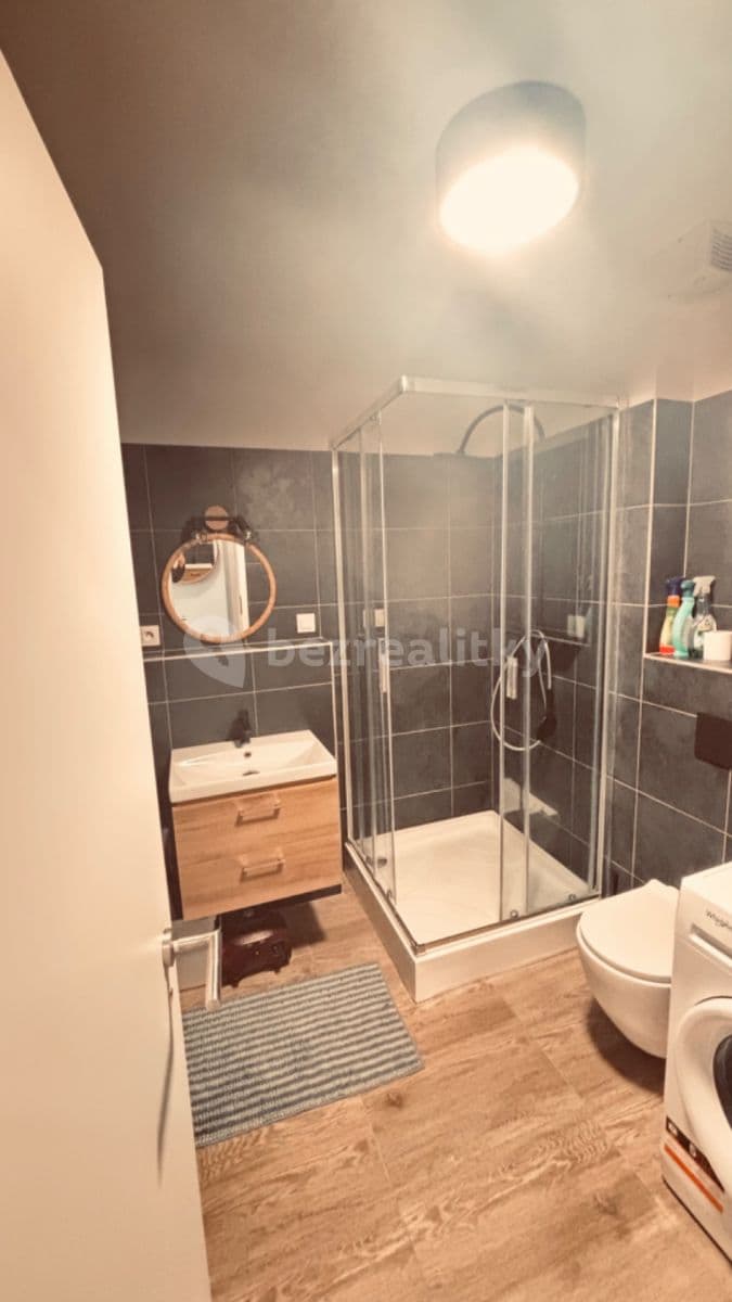 2 bedroom flat to rent, 45 m², Mickiewiczova, Bratislava - mestská časť Staré Mesto, Bratislavský Region 2 bedroom flat to rent, 45 m², Mickiewiczova, Bratislava - mestská časť Staré Mesto, Bratislavský Region