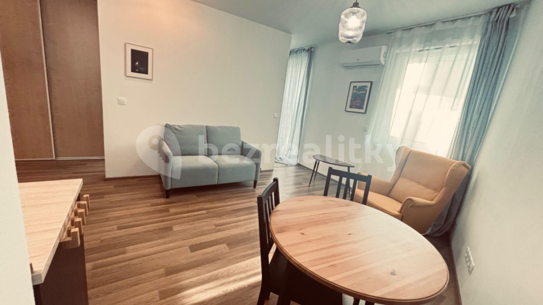 2 bedroom flat to rent, 45 m², Mickiewiczova, Bratislava - mestská časť Staré Mesto, Bratislavský Region