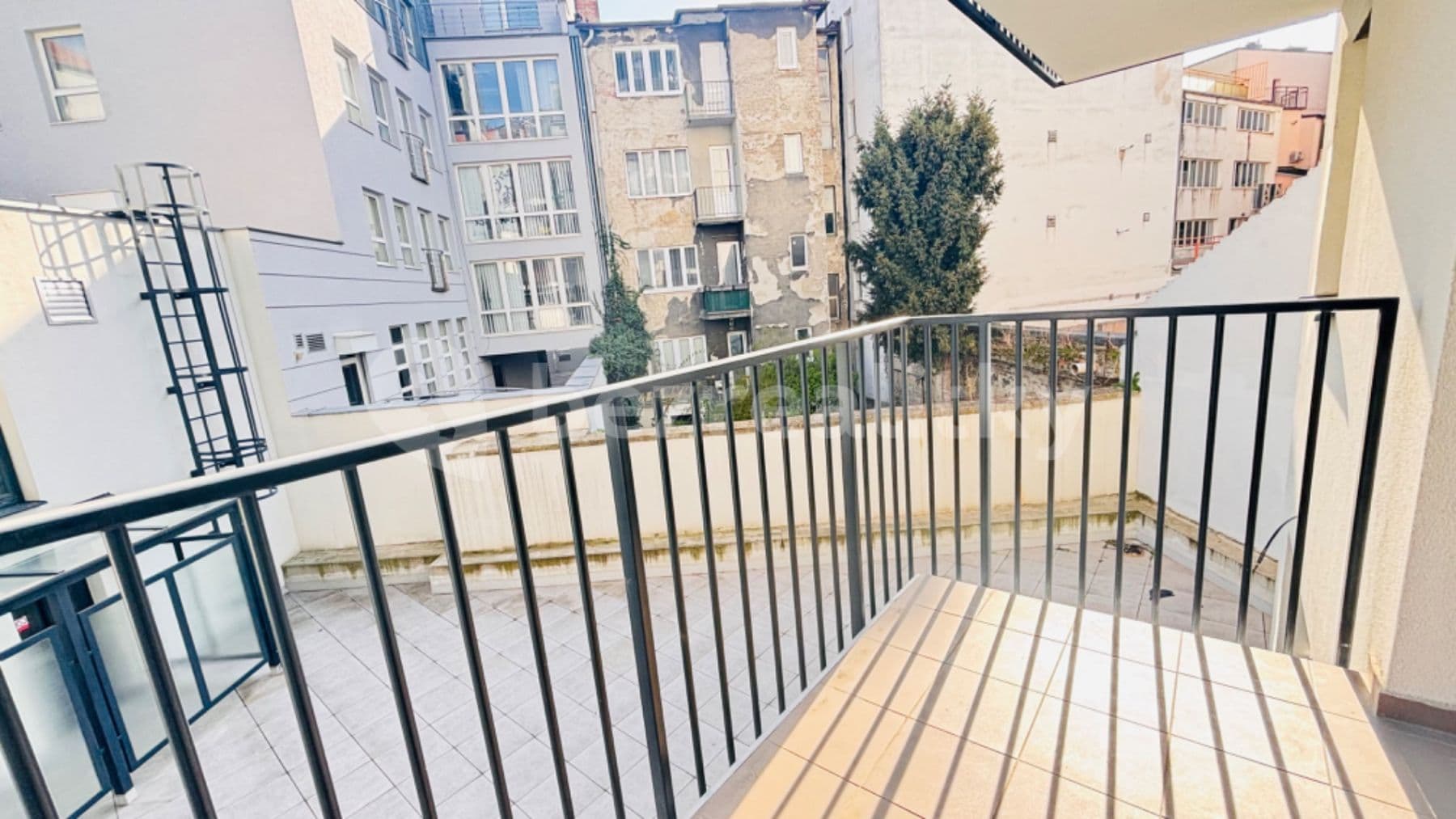 2 bedroom flat to rent, 45 m², Mickiewiczova, Bratislava - mestská časť Staré Mesto, Bratislavský Region 2 bedroom flat to rent, 45 m², Mickiewiczova, Bratislava - mestská časť Staré Mesto, Bratislavský Region