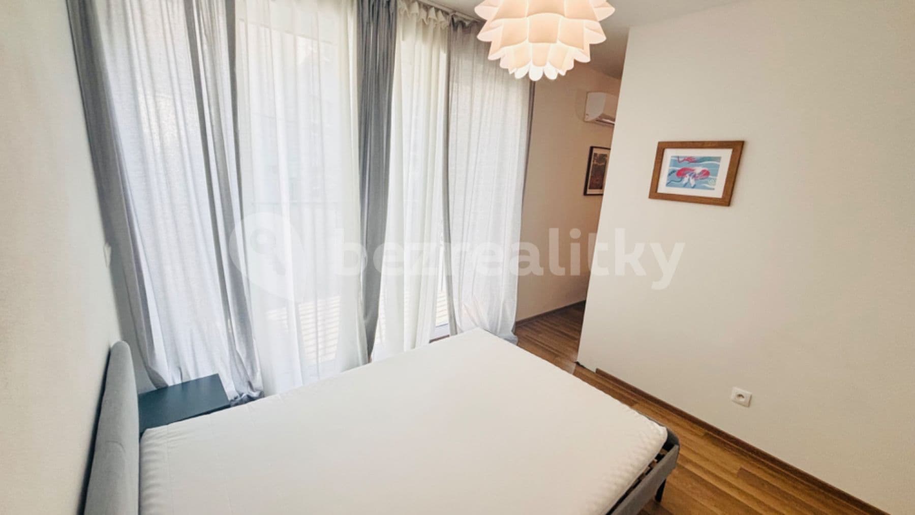 2 bedroom flat to rent, 45 m², Mickiewiczova, Bratislava - mestská časť Staré Mesto, Bratislavský Region 2 bedroom flat to rent, 45 m², Mickiewiczova, Bratislava - mestská časť Staré Mesto, Bratislavský Region