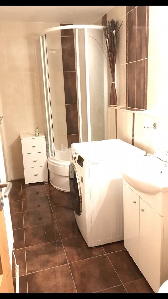 Small studio flat to rent, 21 m², K Ovčínu, Prague, Prague Small studio flat to rent, 21 m², K Ovčínu, Prague, Prague