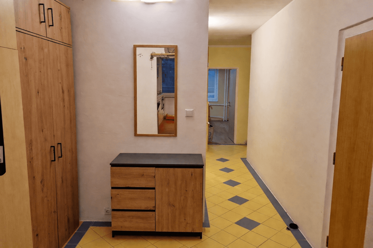 2 bedroom with open-plan kitchen flat to rent, 80 m², Amforova, Prague, Prague 2 bedroom with open-plan kitchen flat to rent, 80 m², Amforova, Prague, Prague