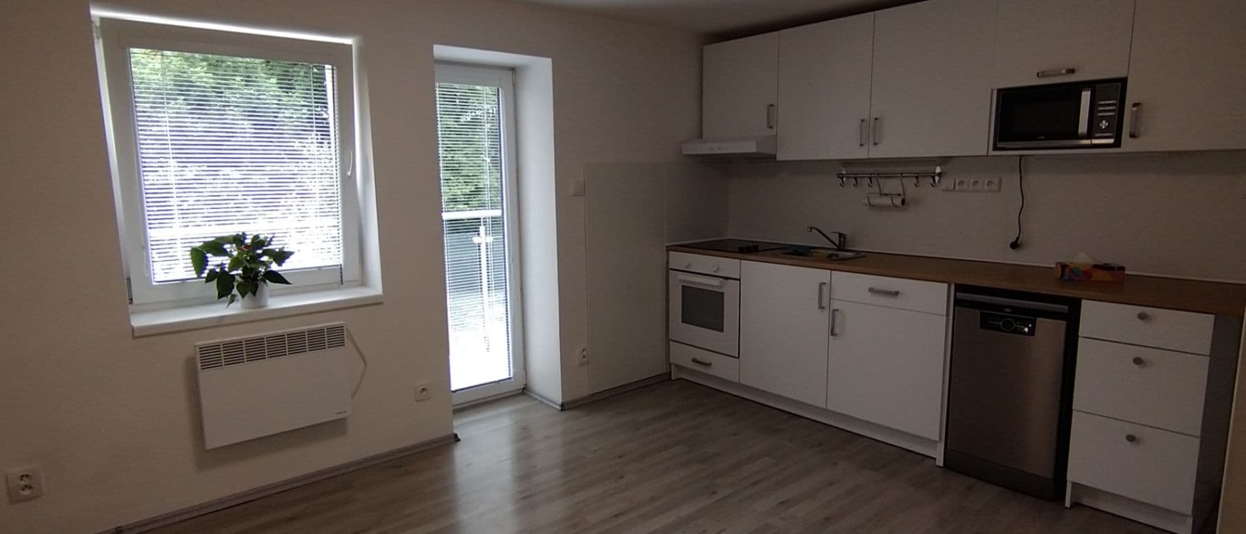 2 bedroom with open-plan kitchen flat to rent, 60 m², Horymírova, Ostrava, Moravskoslezský Region 2 bedroom with open-plan kitchen flat to rent, 60 m², Horymírova, Ostrava, Moravskoslezský Region