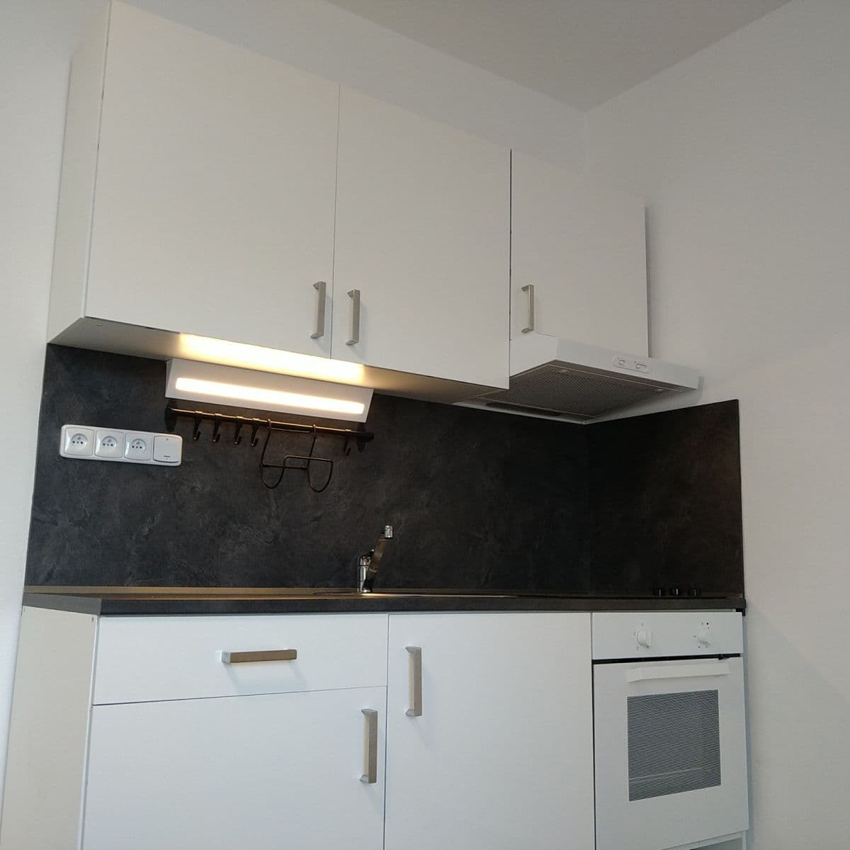 2 bedroom with open-plan kitchen flat to rent, 60 m², Horymírova, Ostrava, Moravskoslezský Region 2 bedroom with open-plan kitchen flat to rent, 60 m², Horymírova, Ostrava, Moravskoslezský Region